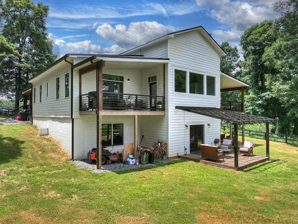 2086 Burnt Mountain Road, Ellijay GA 30536 - Photo