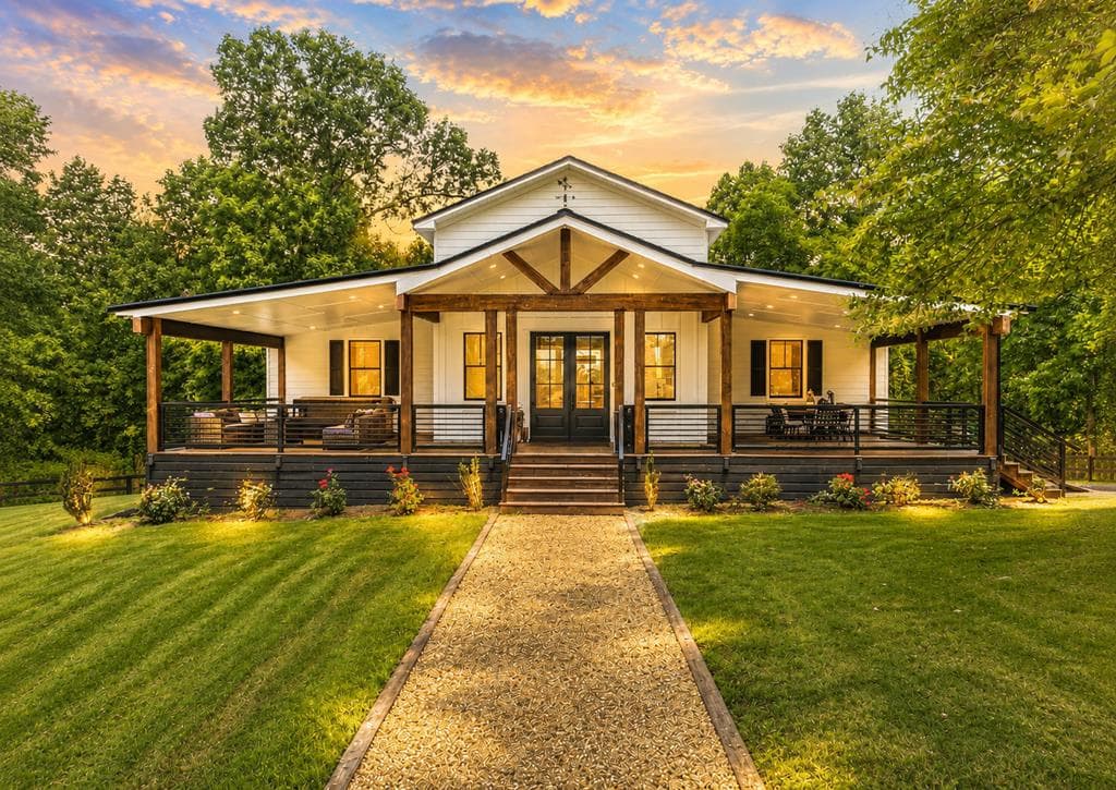 2086 Burnt Mountain Road, Ellijay GA 30536 - Primary photo