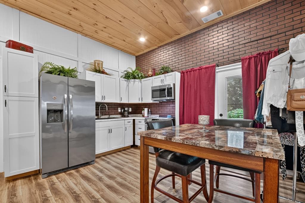 2086 Burnt Mountain Road, Ellijay GA 30536 - Photo