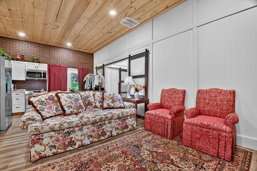 2086 Burnt Mountain Road, Ellijay GA 30536 - Photo