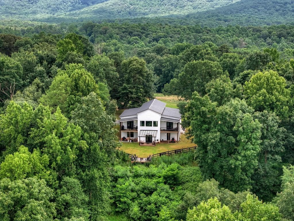 2086 Burnt Mountain Road, Ellijay GA 30536 - Photo