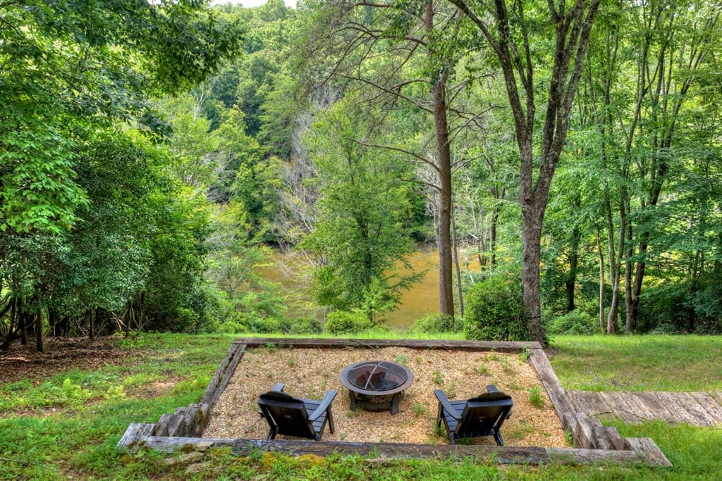 160 Adams Circle, Mineral Bluff GA 30559 - Photo