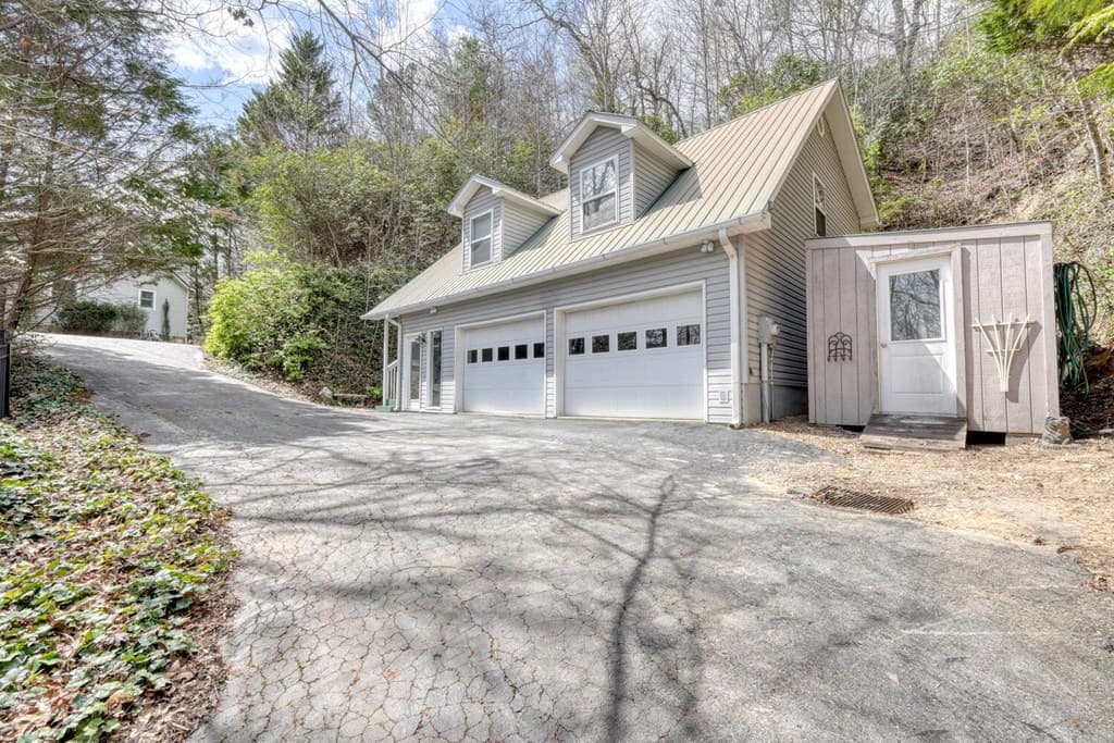 3023 Bear Lane, Hiawassee GA 30546 - Photo
