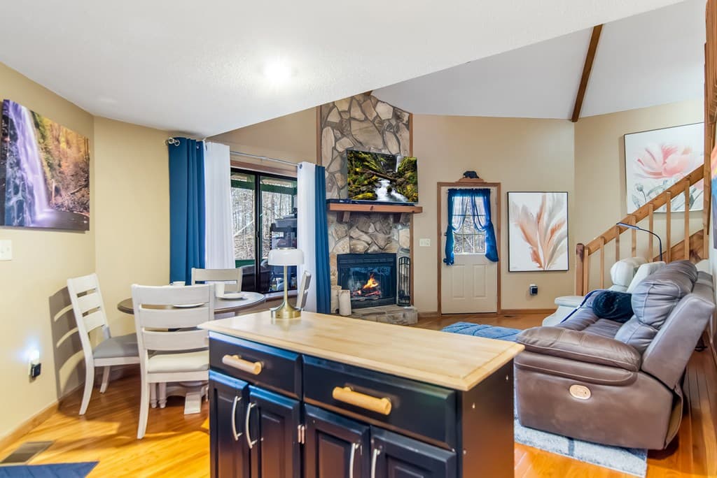 102 Mizzen Court, Ellijay GA 30540 - Photo