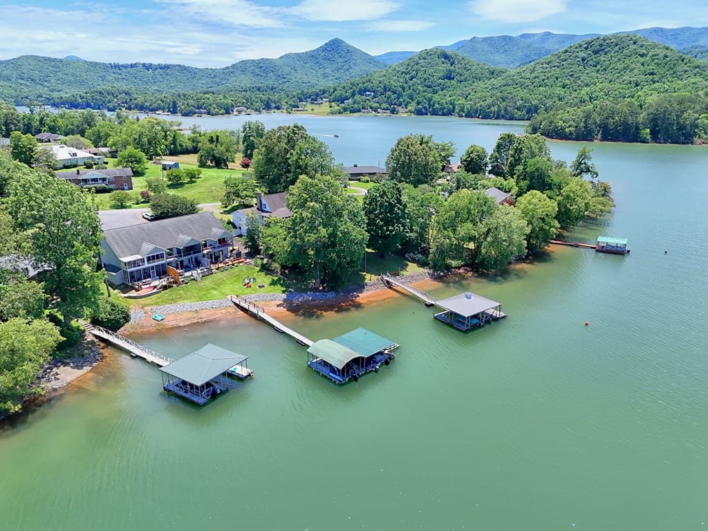 209B N Berrong Street, Hiawassee GA 30546 - Photo