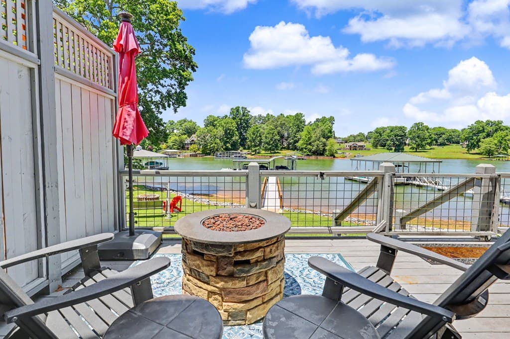 209B N Berrong Street, Hiawassee GA 30546 - Photo