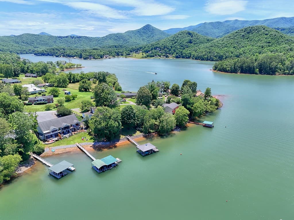 209B N Berrong Street, Hiawassee GA 30546 - Photo