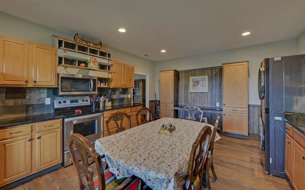 280 Cherokee Court, Ellijay GA 30540 - Photo