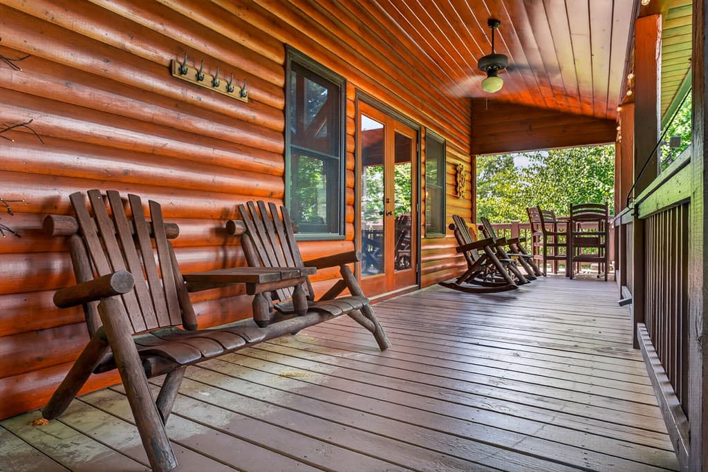 573 Weaver Creek Way, Blue Ridge GA 30513 - Photo