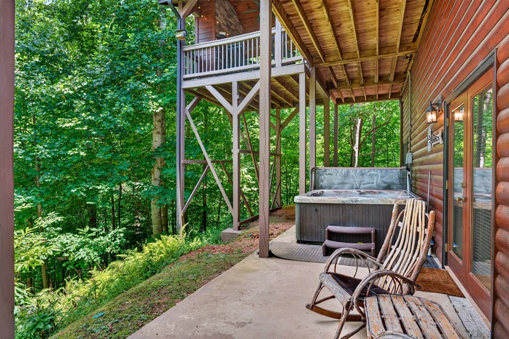 573 Weaver Creek Way, Blue Ridge GA 30513 - Photo