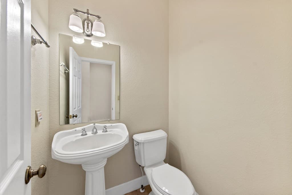 752 Cherokee Trail, Copperhill TN 37317 - Photo