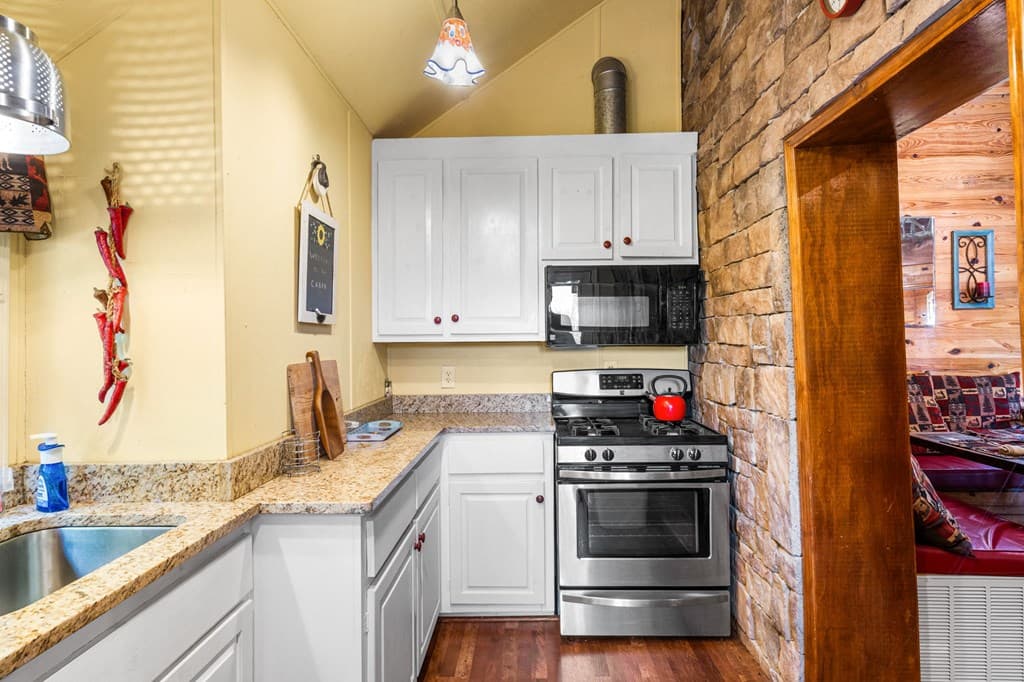 221 Wilson Lane, Blairsville GA 30512 - Photo