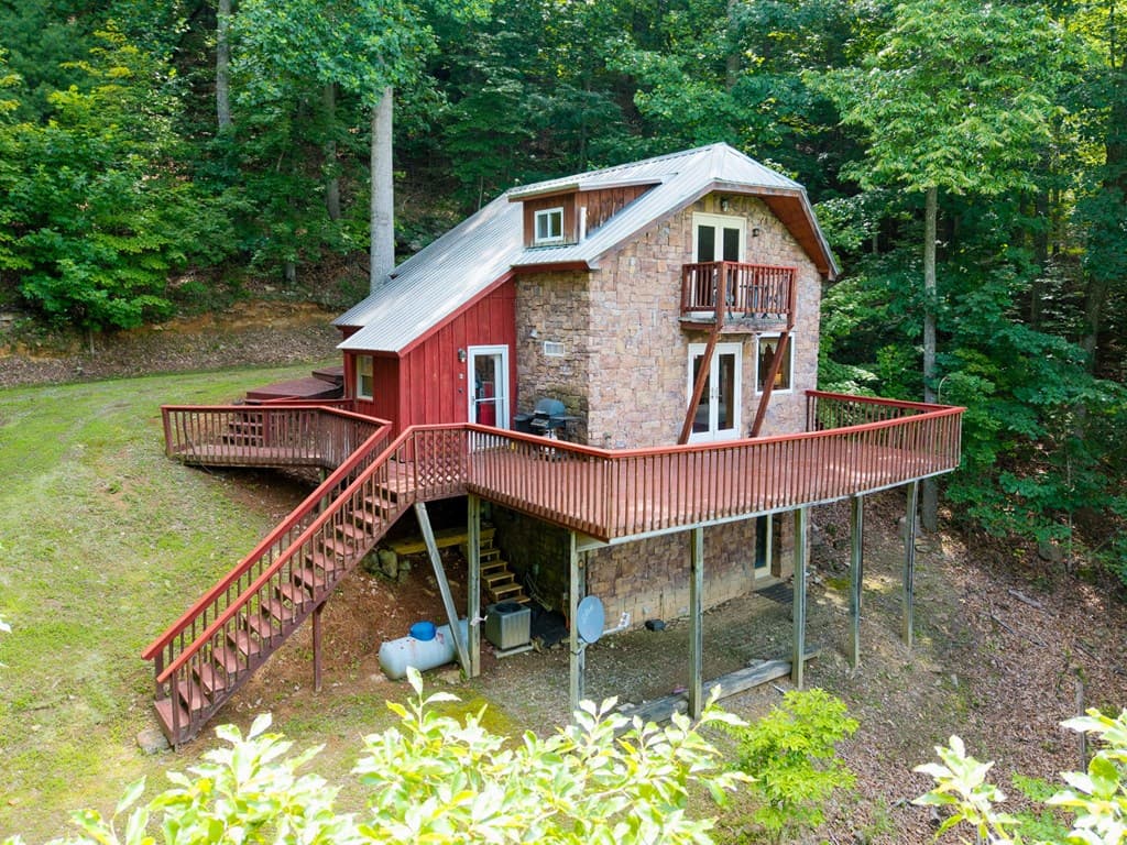 221 Wilson Lane, Blairsville GA 30512 - Photo