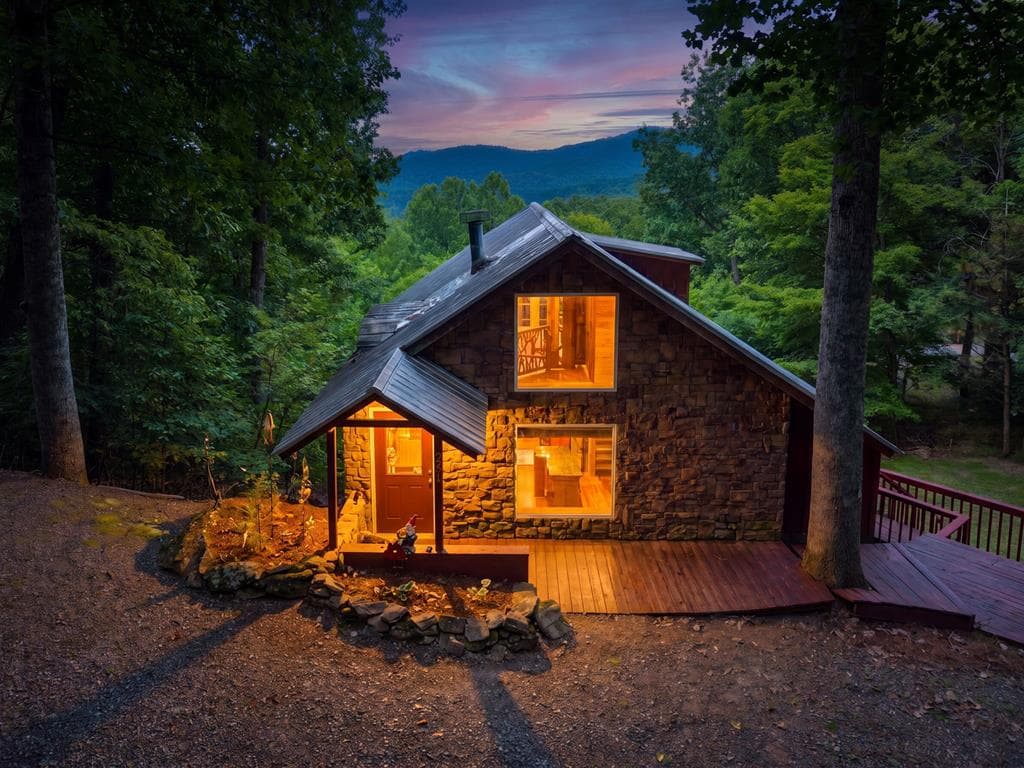 221 Wilson Lane, Blairsville GA 30512 - Primary photo