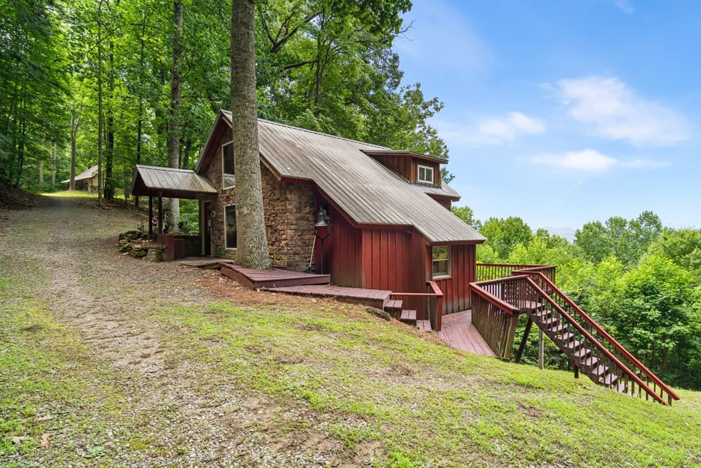 221 Wilson Lane, Blairsville GA 30512 - Photo