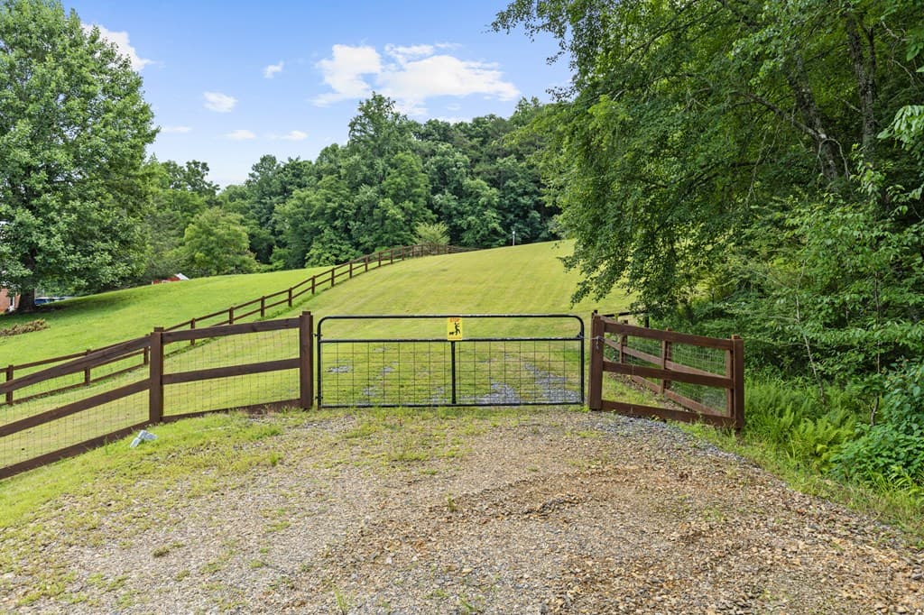 11690 Old Hwy 76, Morganton GA 30560 - Photo