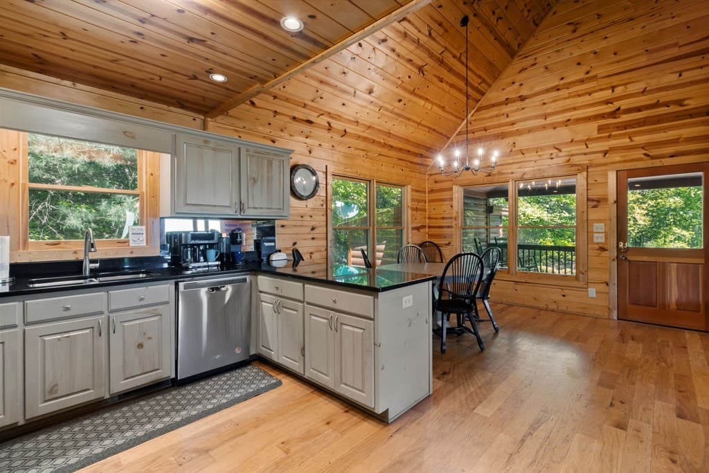 161 Huntington Way, Blue Ridge GA 30513 - Photo