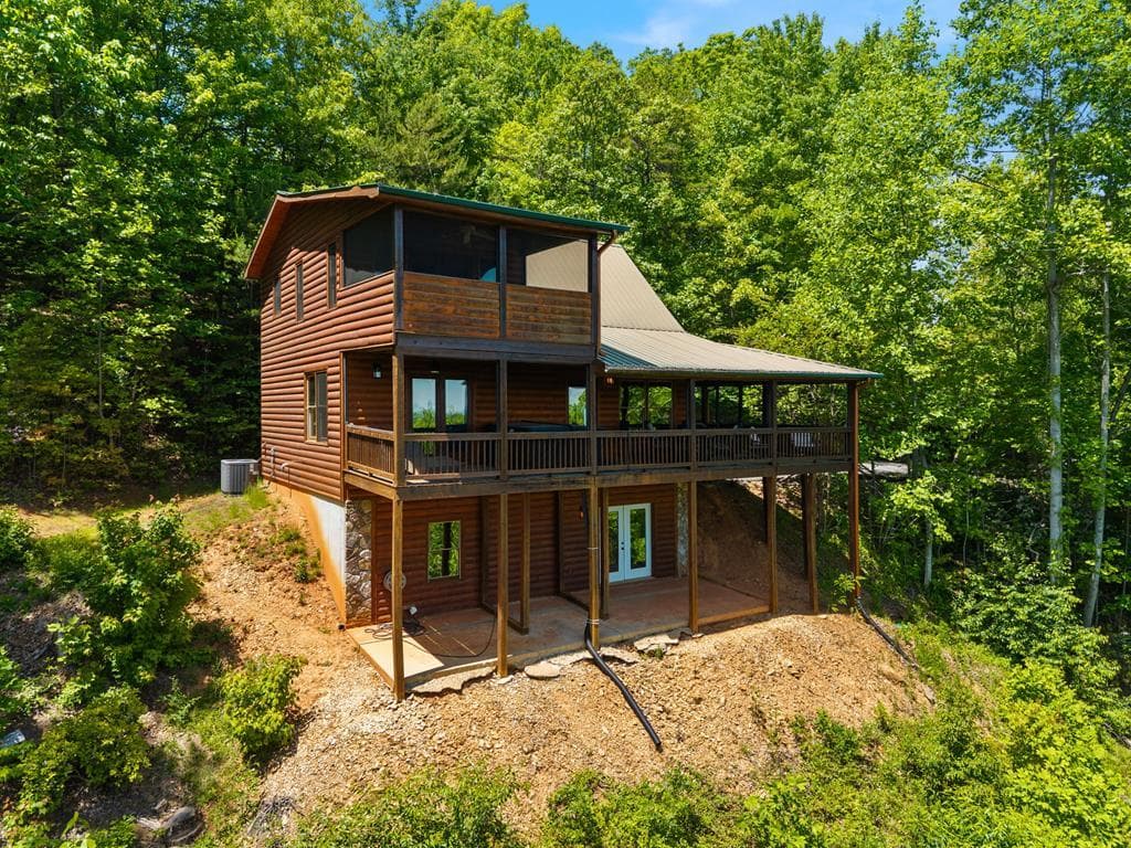 161 Huntington Way, Blue Ridge GA 30513 - Photo