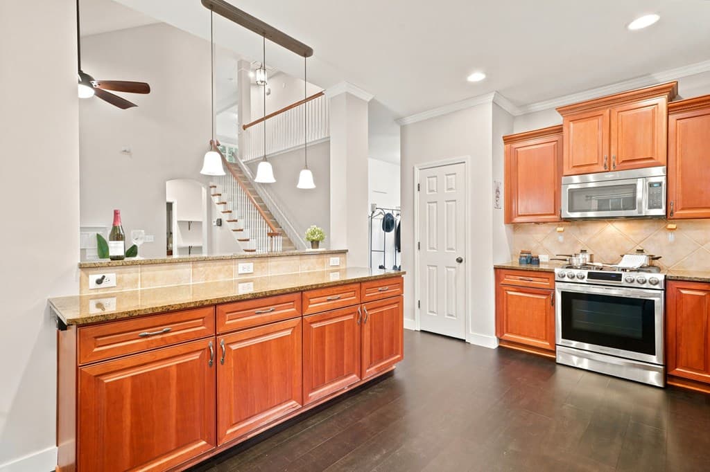 225 Brookview Place, Woodstock GA 30188 - Photo