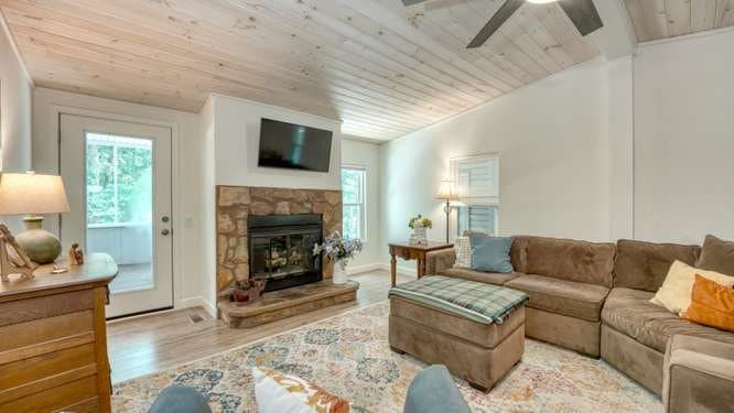 790 Lakeside Drive, Blairsville GA 30512 - Photo