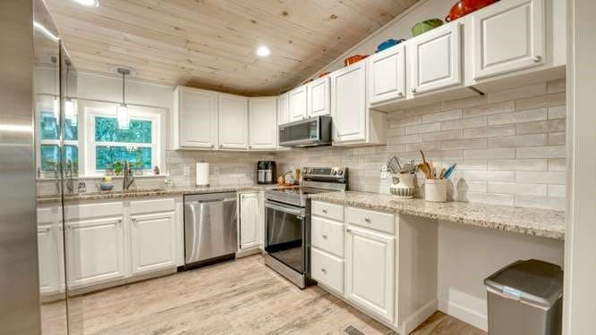 790 Lakeside Drive, Blairsville GA 30512 - Photo