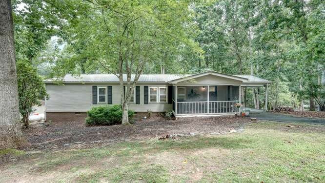 790 Lakeside Drive, Blairsville GA 30512 - Photo