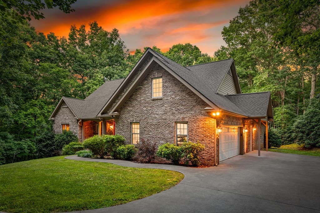 541 Davis Road, Blue Ridge GA 30513 - Photo