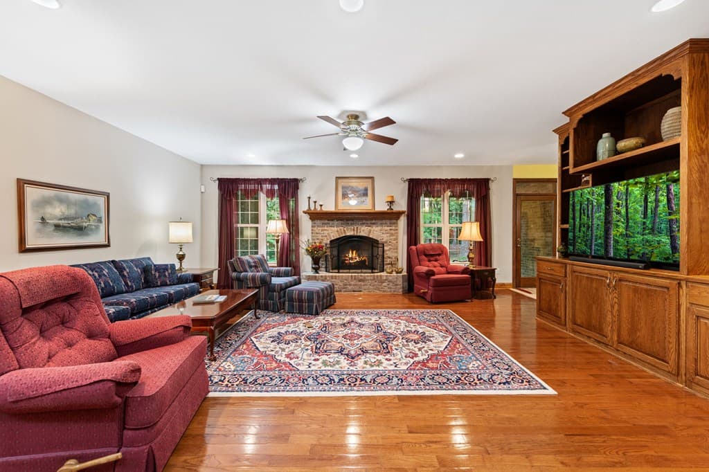 541 Davis Road, Blue Ridge GA 30513 - Photo