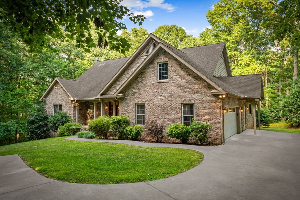 541 Davis Road, Blue Ridge GA 30513 - Photo