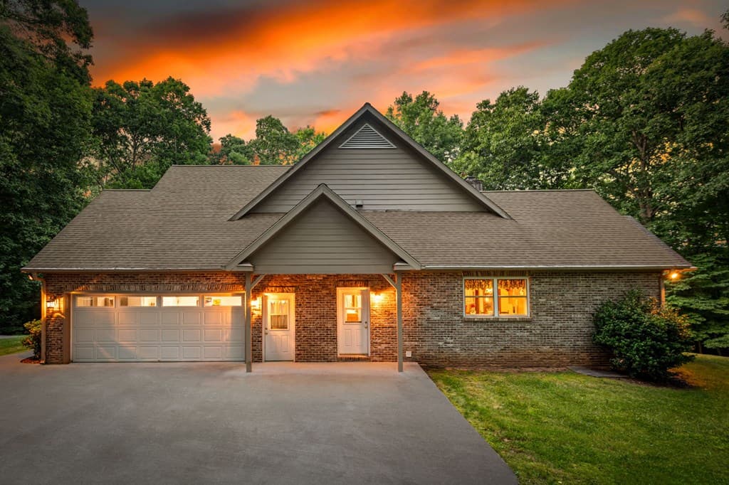 541 Davis Road, Blue Ridge GA 30513 - Photo