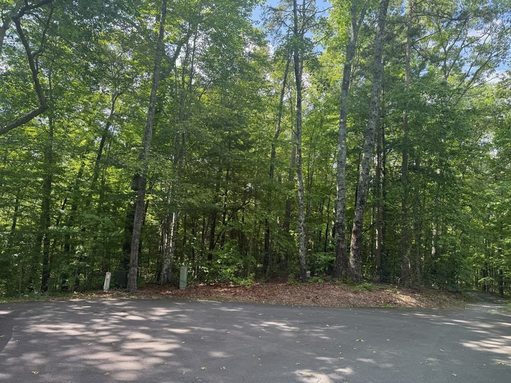 135 Oakview Road, Farner TN 37333 - Photo