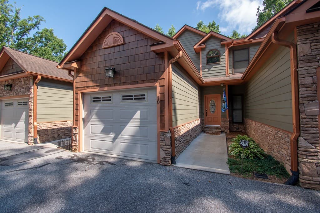 130 Emory Circle Unit 10, Blairsville GA 30512 - Photo