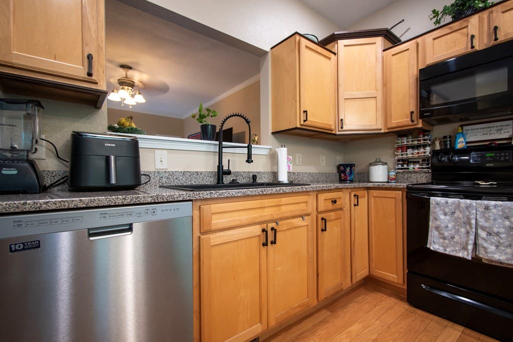 130 Emory Circle Unit 10, Blairsville GA 30512 - Photo