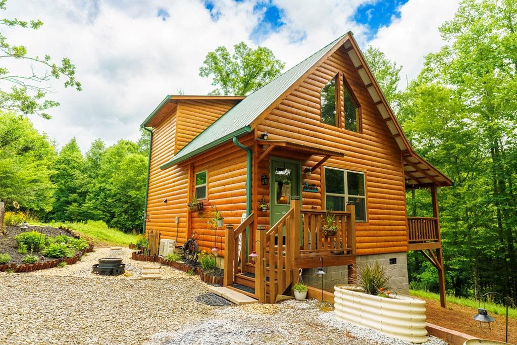 680 Deerfield Drive, Murphy NC 28906 - Primary photo