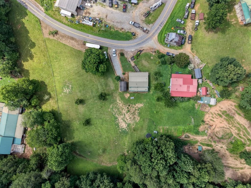 389 Nelson Circle, Blairsville GA 30512 - Photo