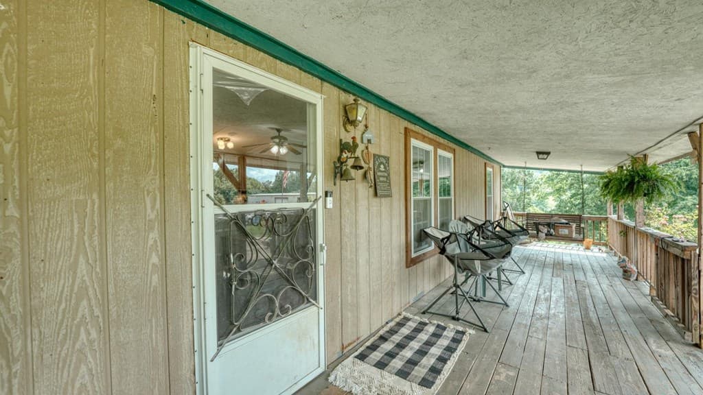 389 Nelson Circle, Blairsville GA 30512 - Photo