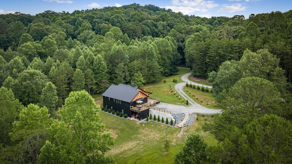 135 Rolling Hills Drive, Morganton GA 30560 - Photo