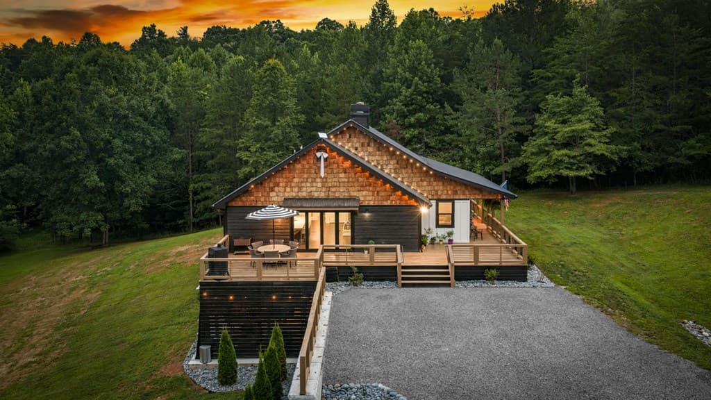 135 Rolling Hills Drive, Morganton GA 30560 - Photo