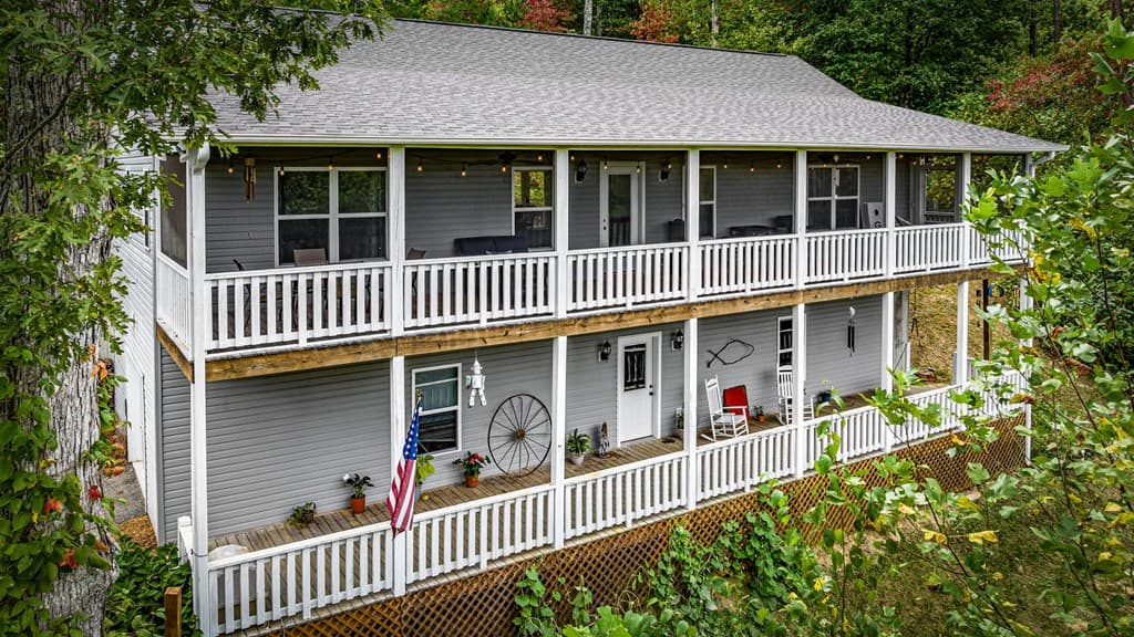 6 Gilliam Road, Mineral Bluff GA 30559 - Photo