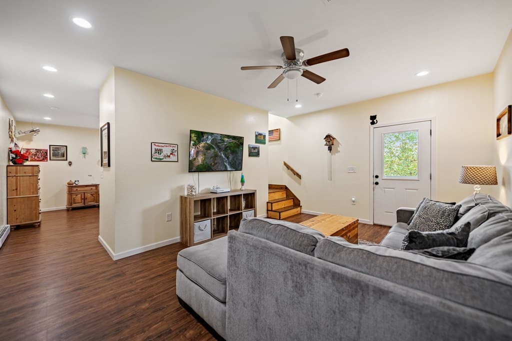 6 Gilliam Road, Mineral Bluff GA 30559 - Photo