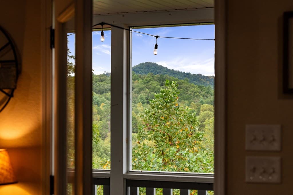 6 Gilliam Road, Mineral Bluff GA 30559 - Photo