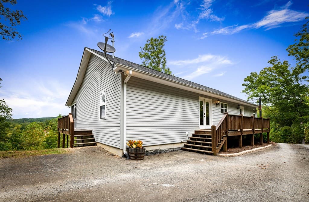 6 Gilliam Road, Mineral Bluff GA 30559 - Photo