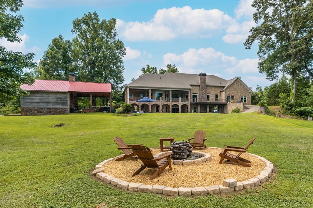 456 E Valley Road, Rydal GA 30171 - Photo