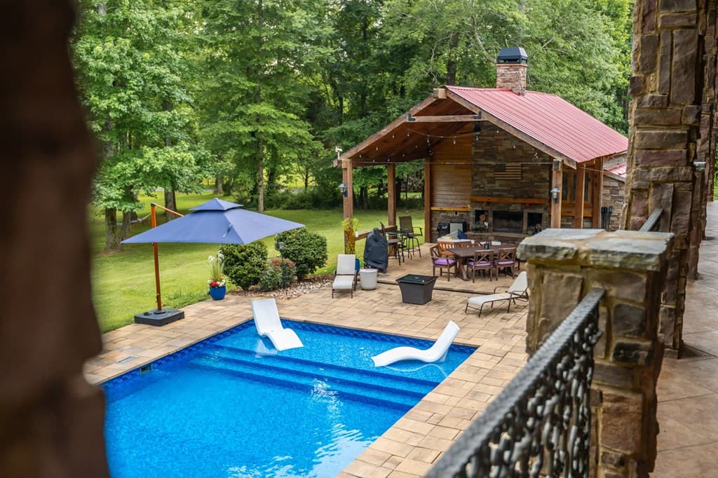 456 E Valley Road, Rydal GA 30171 - Photo