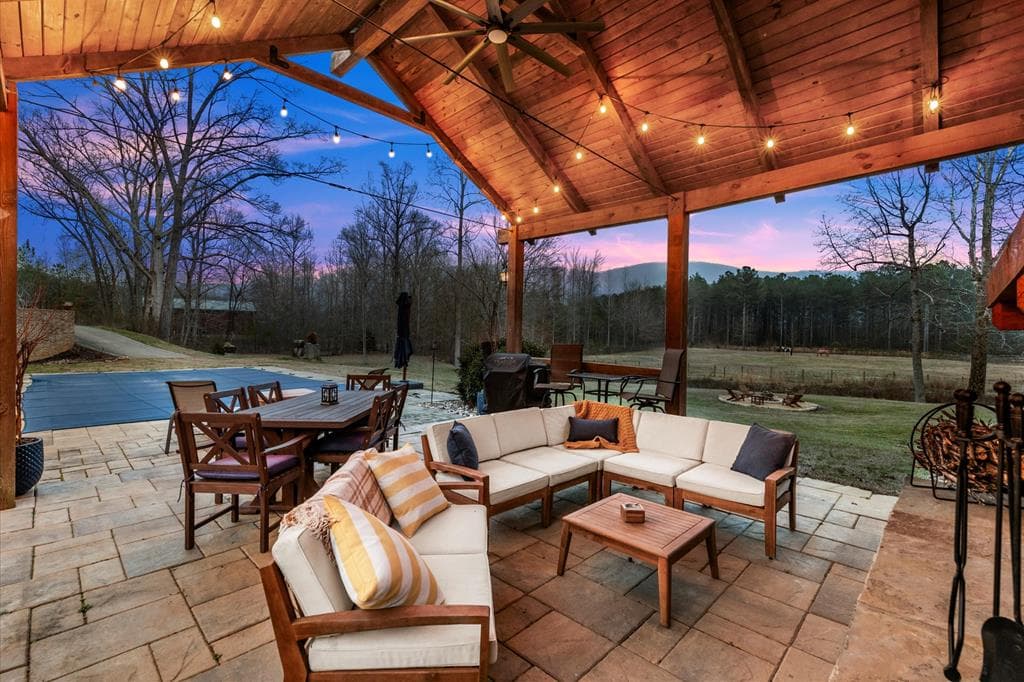 456 E Valley Road, Rydal GA 30171 - Photo
