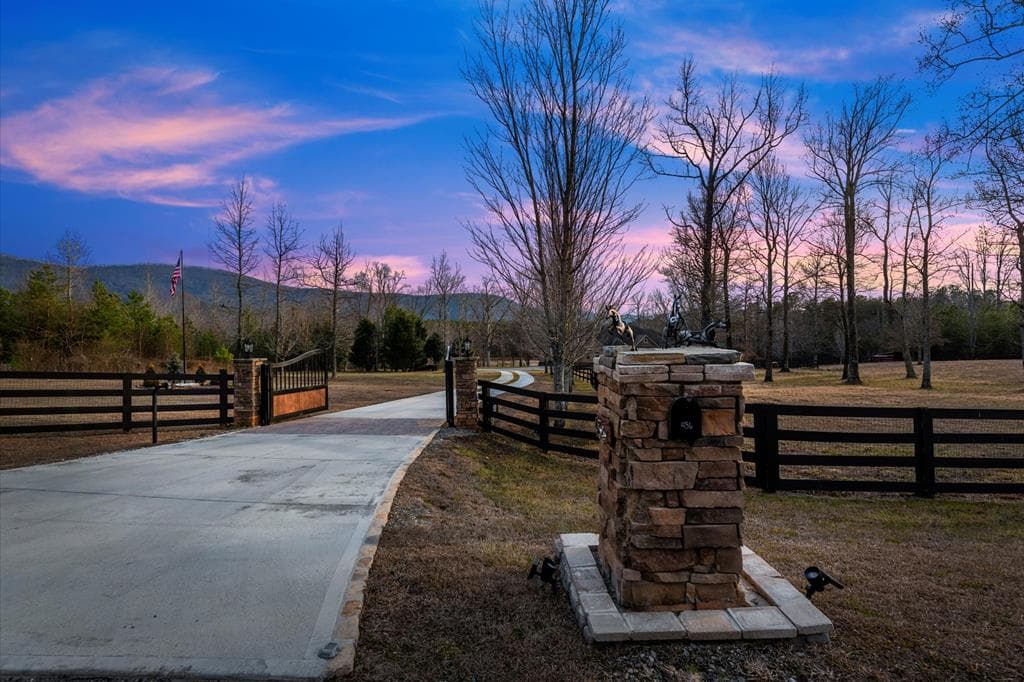 456 E Valley Road, Rydal GA 30171 - Photo