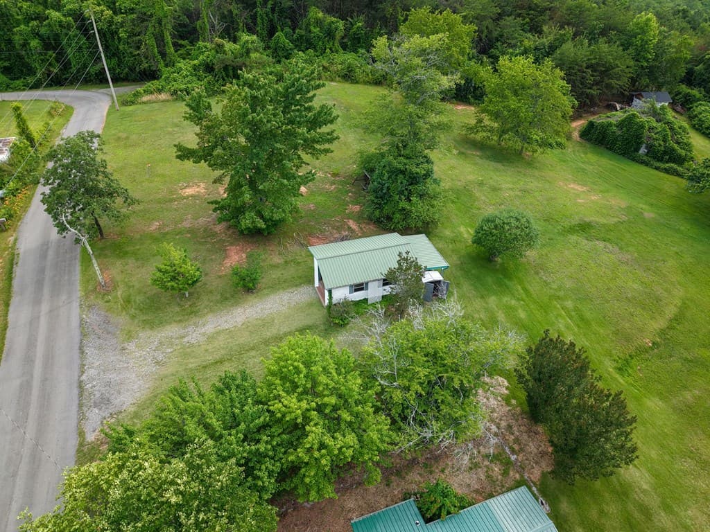 504 Isabella Avenue, Copperhill TN 37317 - Photo