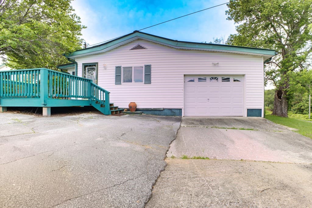 504 Isabella Avenue, Copperhill TN 37317 - Photo