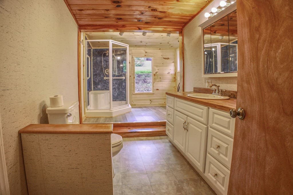 504 Isabella Avenue, Copperhill TN 37317 - Photo