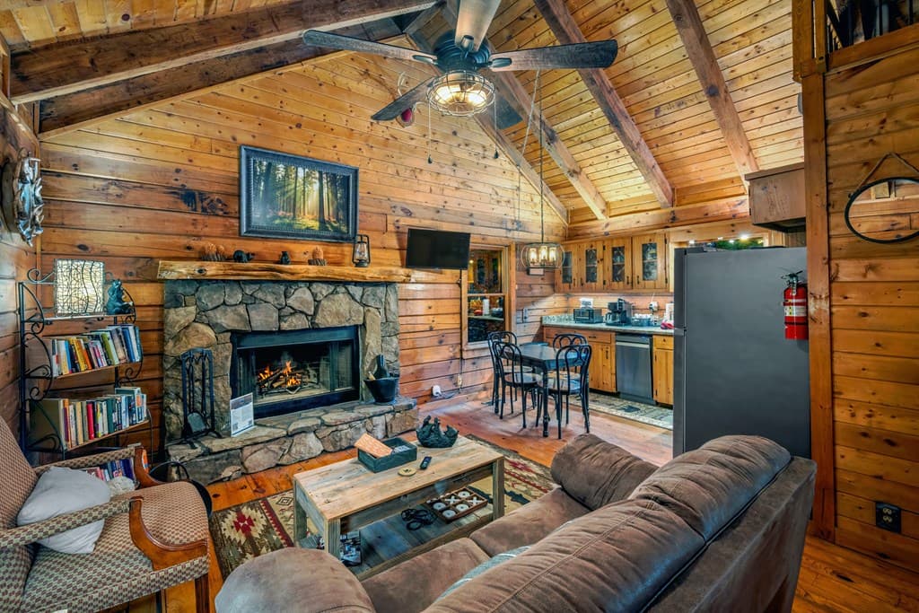 341 Valley View Road, Ellijay GA 30536 - Photo